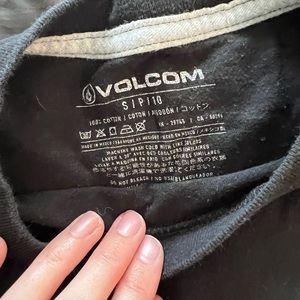 Black long sleeve Volcom tee. Small. Maybe worn once. Closet clean out!